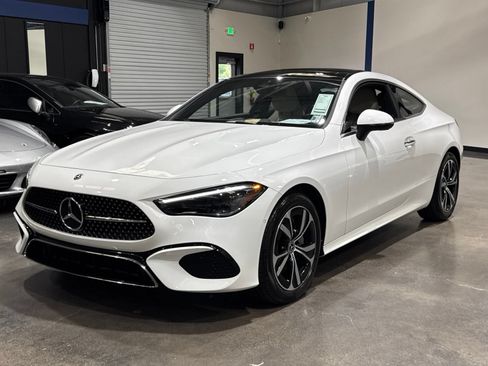 Used 2024 Mercedes-Benz CLE 300 4MATIC Coupe image 8