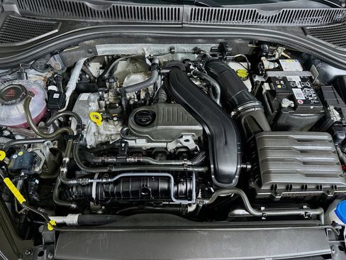 Used 2025 Volkswagen Jetta S image 33