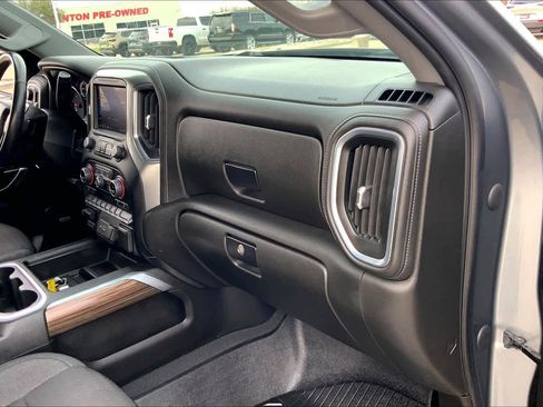 Used 2021 Chevrolet Silverado 1500 LT Trail Boss w/ Convenience Package II image 17