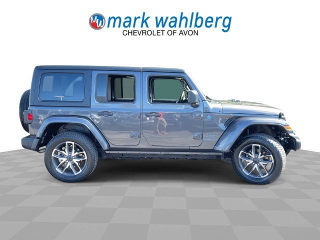 Used 2024 Jeep Wrangler Unlimited w/ Convenience Group AWD/4WD image 9