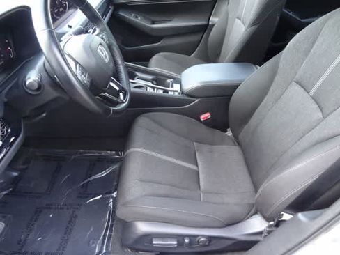 Used 2024 Honda Accord Sport image 6