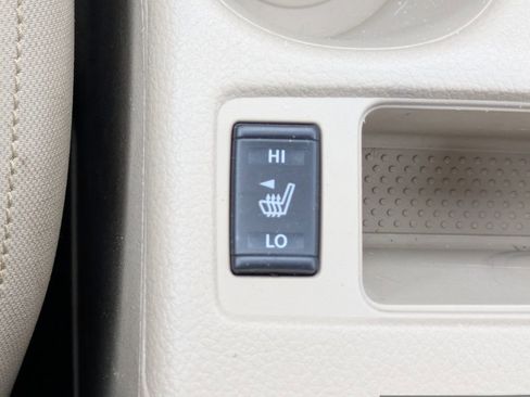 Used 2019 Nissan Rogue SL w/ Premium Package image 24