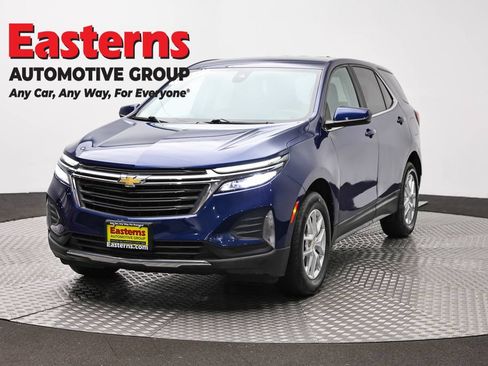 Used 2022 Chevrolet Equinox LT FWD image 1