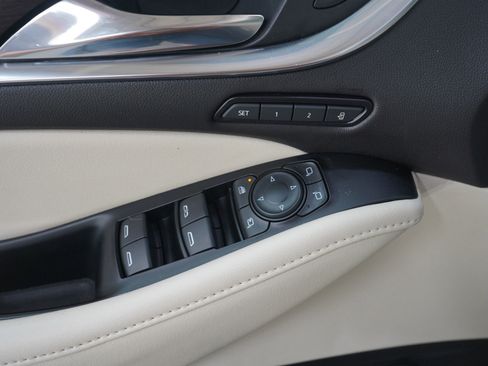 Used 2023 Buick Enclave Avenir w/ Avenir Technology Package AWD/4WD image 22