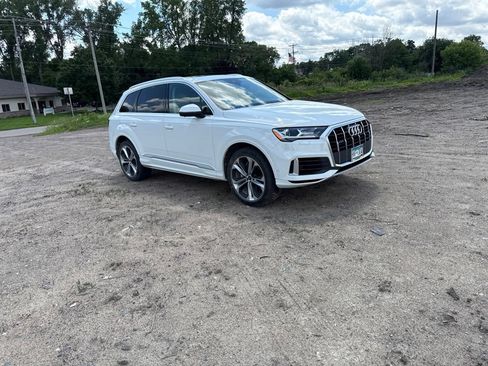 Used 2021 Audi Q7 3.0T Premium Plus w/ Premium Plus Package AWD/4WD image 25