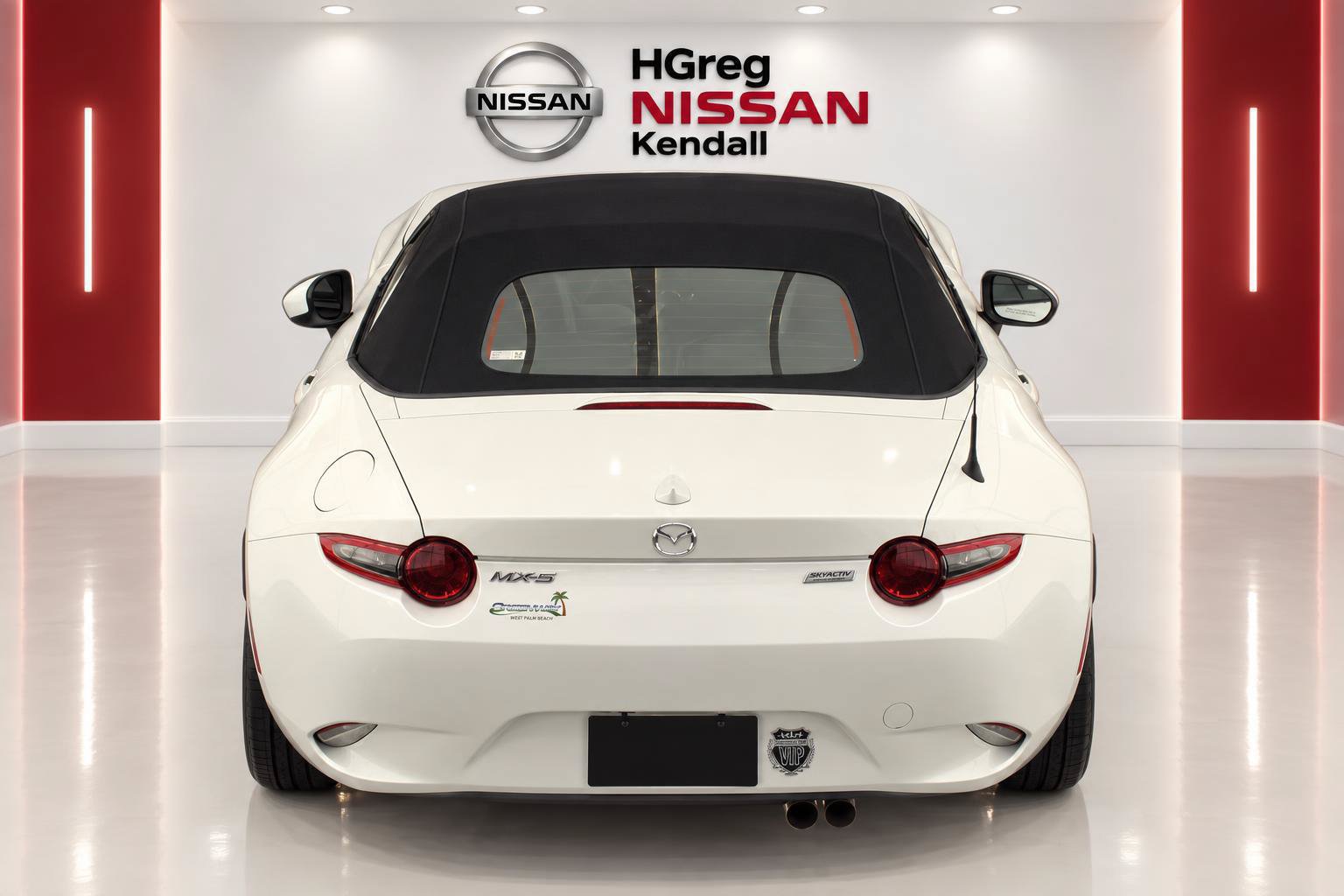 Used 2016 MAZDA MX-5 Miata Grand Touring RWD image 6