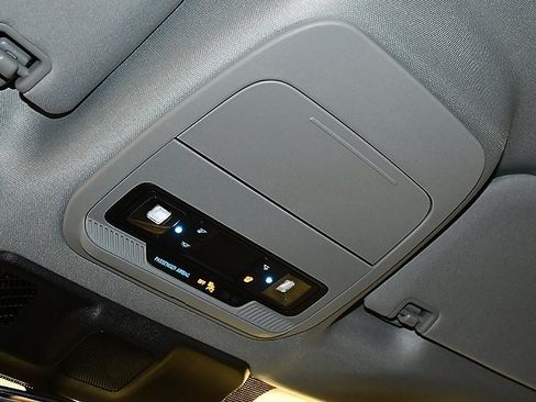 New 2025 Ford F150 XL w/ Equipment Group 103A High image 27