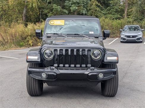 Certified 2023 Jeep Gladiator Overland image 9