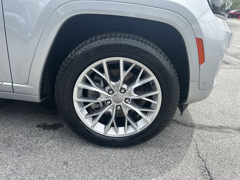 Certified 2023 Jeep Grand Cherokee Summit w/ Advanced Protech Group IV AWD/4WD image 5
