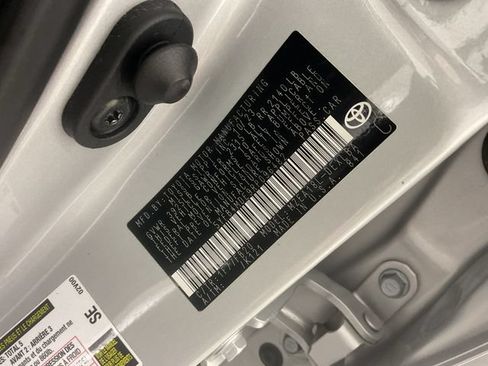 Used 2024 Toyota Corolla LE FWD image 28