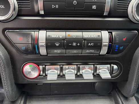 Used 2020 Ford Mustang Premium RWD image 15