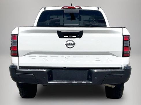 Used 2025 Nissan Frontier S RWD image 6