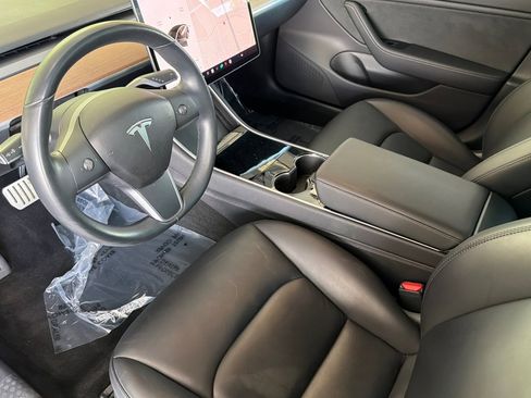 Used 2018 Tesla Model 3 Long Range AWD/4WD image 11