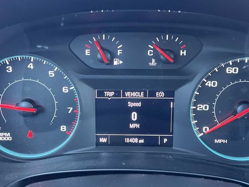 Used 2025 Chevrolet Malibu LT FWD image 16