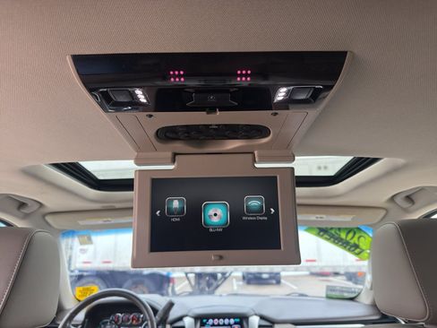Used 2020 GMC Yukon SLT w/ Open Road Package AWD/4WD image 42