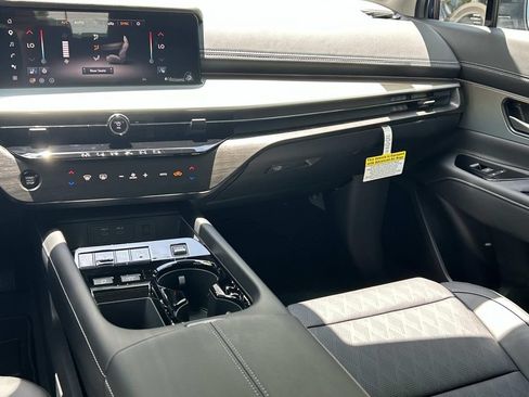 New 2026 Nissan Murano Platinum w/ Cargo Package AWD/4WD image 25