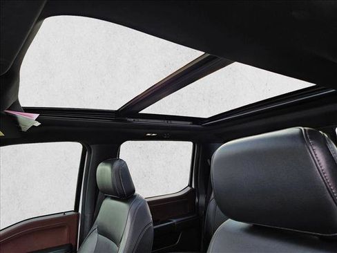 Used 2021 Ford F150 Lariat w/ Max Trailer Tow Package image 16