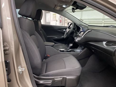 Used 2023 Chevrolet Malibu LT image 18