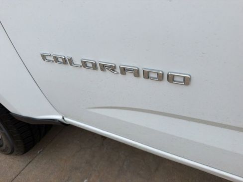 Used 2022 Chevrolet Colorado LT w/ Fleet Safety Package RWD image 9