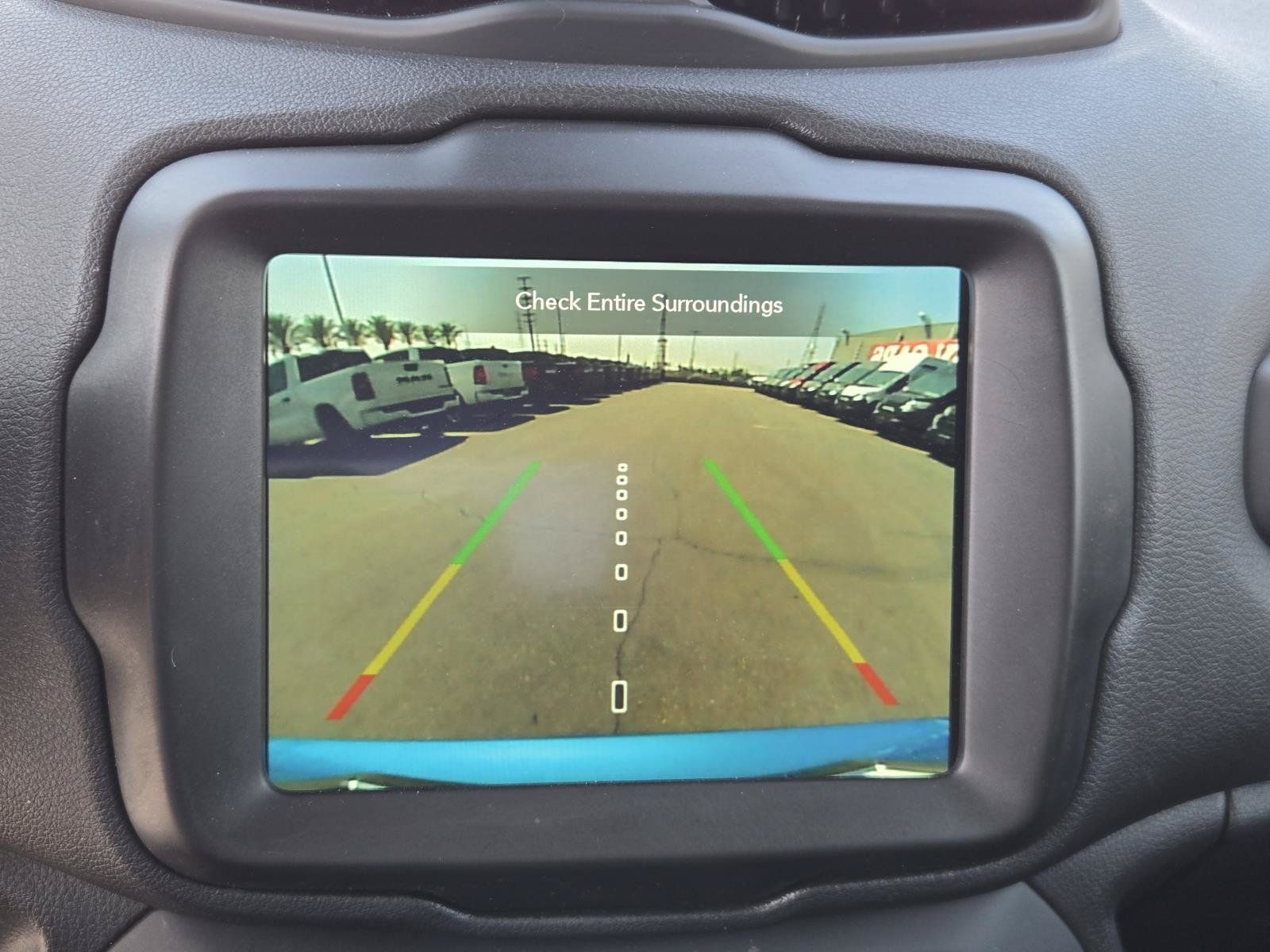 Used 2022 Jeep Renegade Latitude AWD/4WD image 8