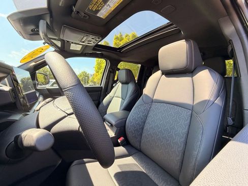 Used 2025 Toyota Tacoma Limited image 22