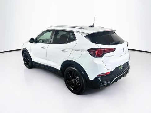 Used 2024 Buick Encore GX Sport Touring FWD image 5