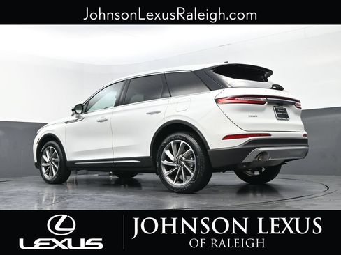 Used 2024 Lincoln Corsair FWD w/ Equipment Group 102A image 17