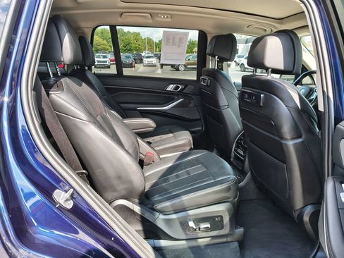 Used 2020 BMW X7 xDrive40i w/ Premium Package AWD/4WD image 13