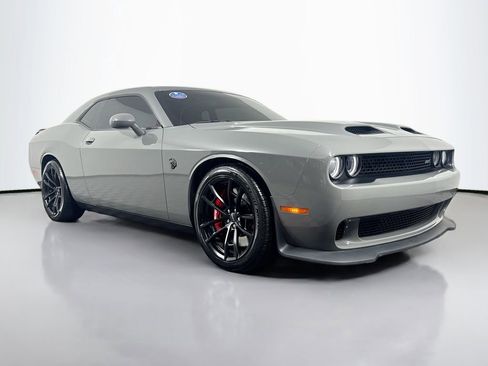 Used 2023 Dodge Challenger SRT Hellcat image 3