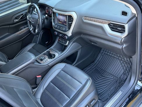 Used 2020 GMC Acadia Denali w/ Technology Package AWD/4WD image 23