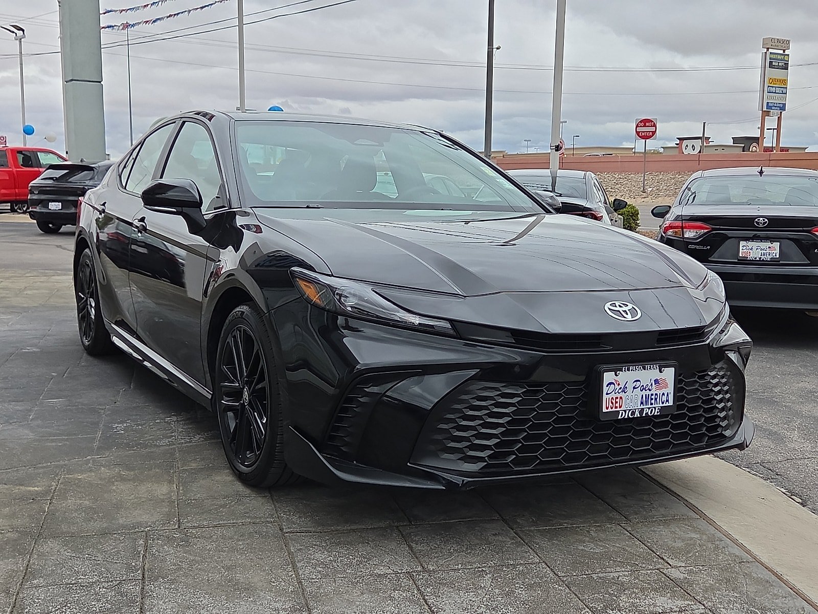 Used 2026 Toyota Camry SE FWD image 7