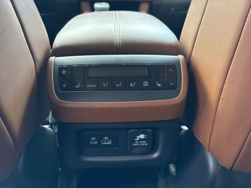 Used 2022 Nissan Pathfinder Platinum w/ Cargo Package AWD/4WD image 47
