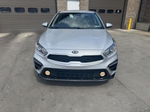 Used 2019 Kia Forte LXS FWD image 8