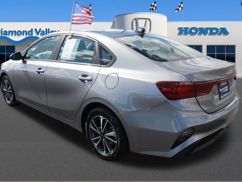 Used 2023 Kia Forte LXS image 4