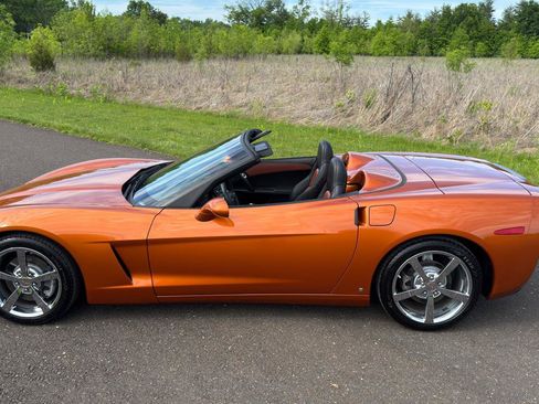 Used 2008 Chevrolet Corvette Convertible w/ Preferred Equipment Group RWD image 13