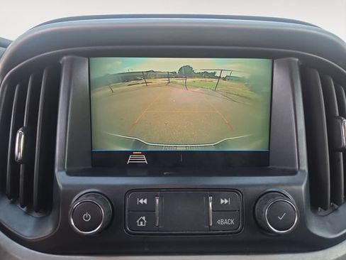 Used 2022 Chevrolet Colorado LT w/ Fleet Safety Package RWD image 24