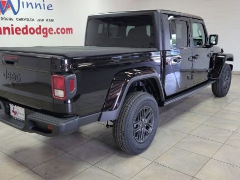 New 2024 Jeep Gladiator Sport image 6