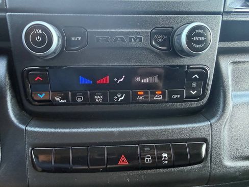 Used 2023 RAM ProMaster 2500 FWD image 38