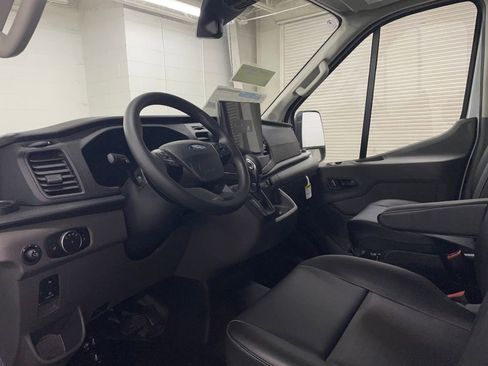 New 2026 Ford Transit 250 148 Medium Roof image 6