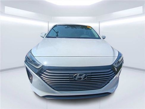Used 2019 Hyundai Ioniq Limited FWD image 7