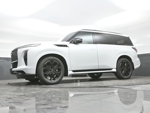 New 2026 INFINITI QX80 4WD w/ Sport Exterior Package image 30