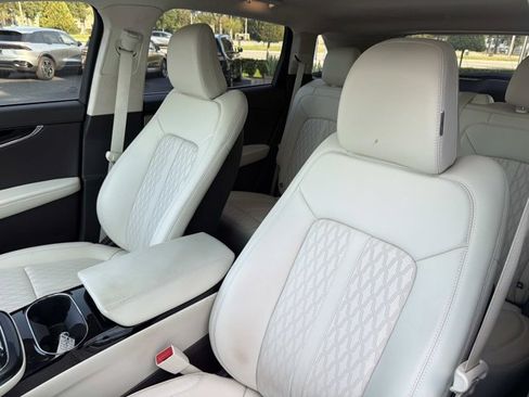Certified 2022 Lincoln Nautilus Black Label AWD/4WD image 14
