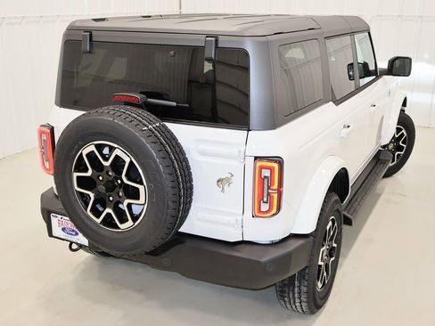 New 2025 Ford Bronco Outer Banks image 35