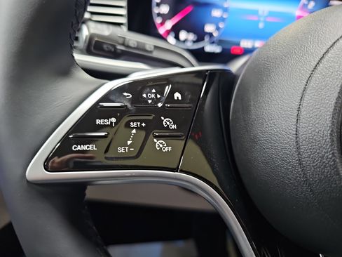 New 2026 Mercedes-Benz GLE 350 4MATIC image 18