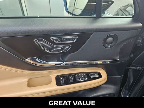 Used 2020 Lincoln Corsair Reserve w/ Equipment Group 202A image 19