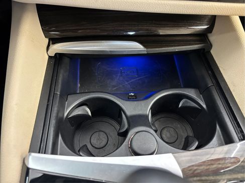 Used 2018 BMW 530e xDrive image 22