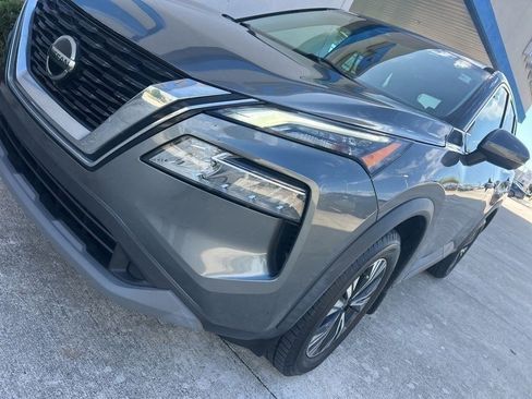 Used 2021 Nissan Rogue SV FWD image 4