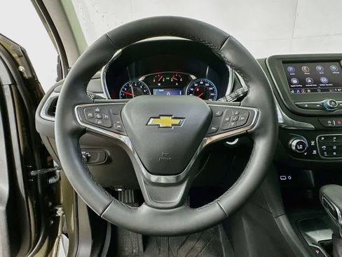 Used 2024 Chevrolet Equinox LT w/ LPO, Floor Liner Package FWD image 16