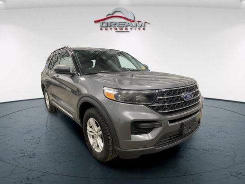 Used 2022 Ford Explorer XLT AWD/4WD image 1