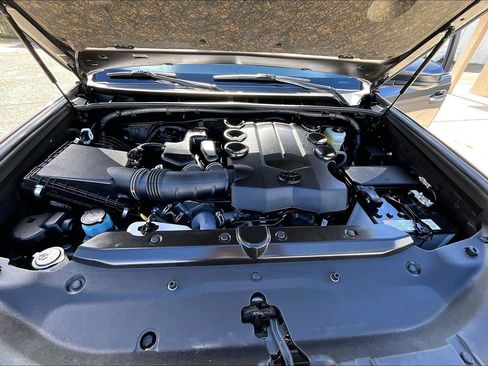 Used 2023 Toyota 4Runner SR5 image 10